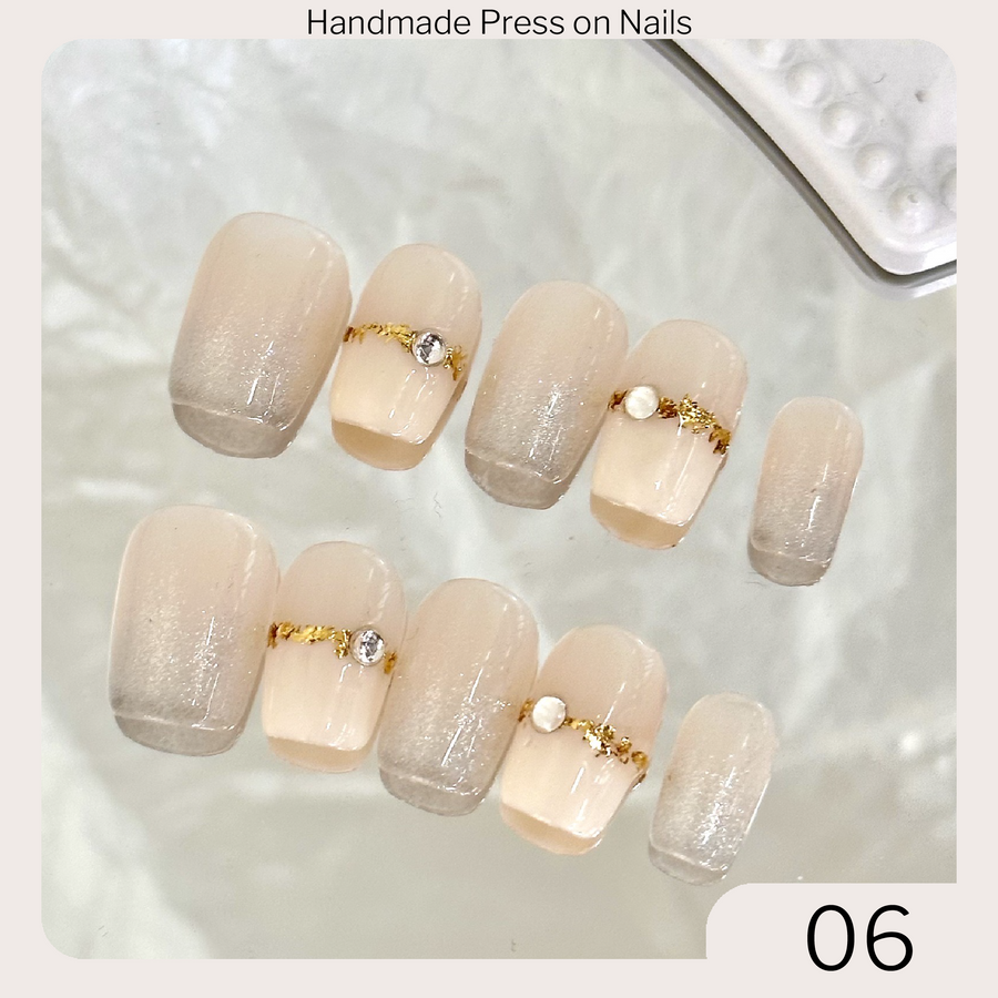 06 Handmade Press on Nails 10pcs